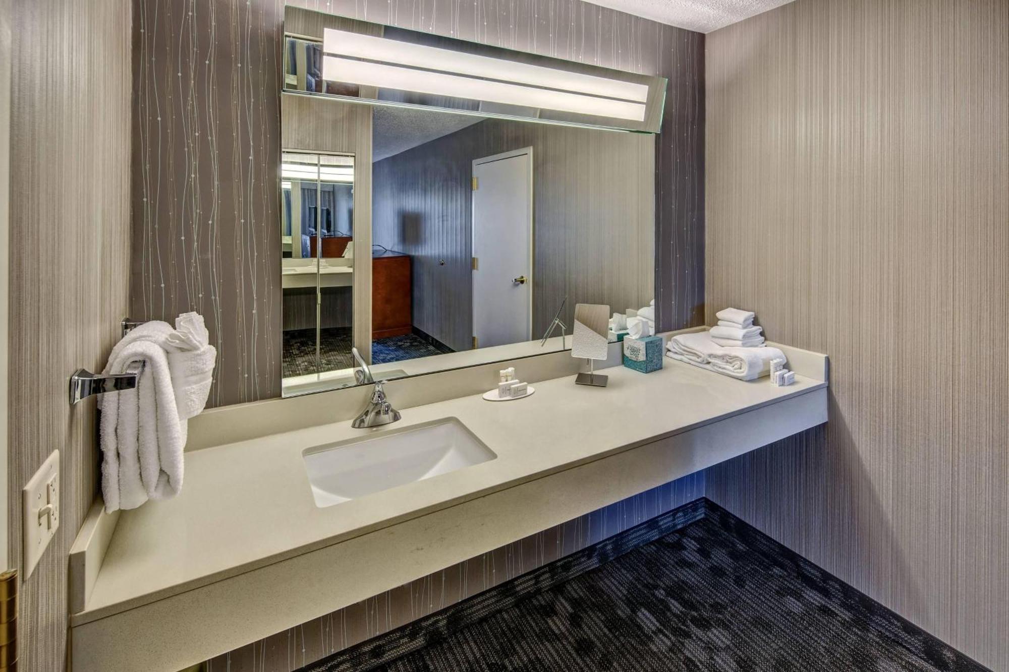Courtyard By Marriott Springfield Exterior foto